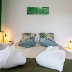 Les Du Triangle - D'hotes 3* Nîmes