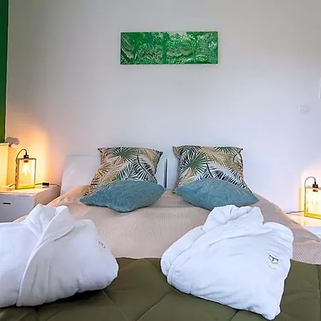 Les Du Triangle - D'hotes B&B 3*